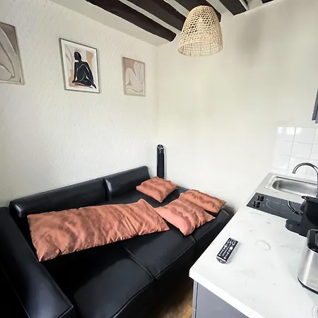 Urbanflat 164 - Parisien En Plein Centre Appartement *